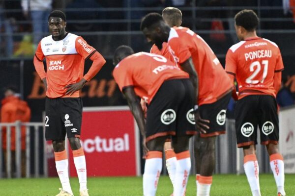 Ligue 1 : Clermont et Nice s'accrochent, Lorient décroche