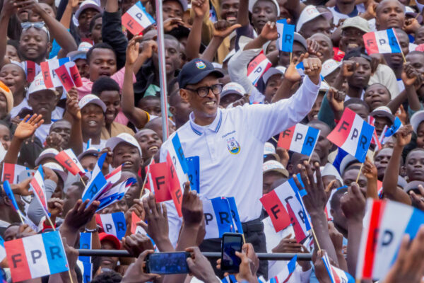 Élections au Rwanda : Paul Kagame confiant lors de son dernier meeting avant la présidentielle