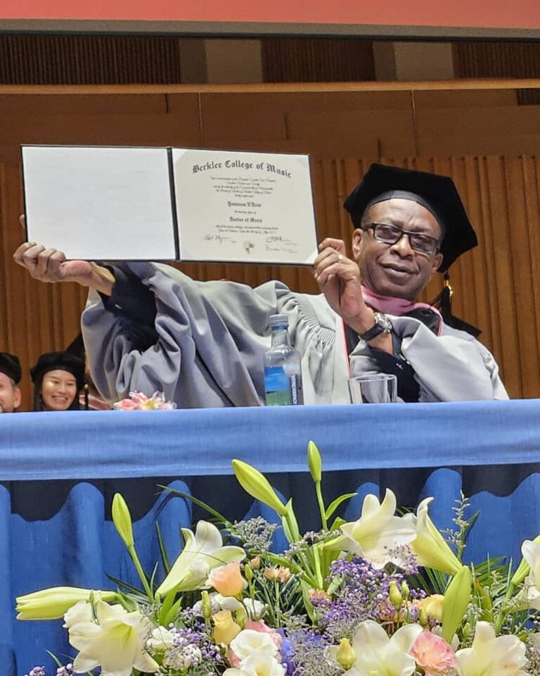 Espagne : Youssou Ndour reçoit le titre de Docteur Honoris Causa à l’université Berklee Valencia