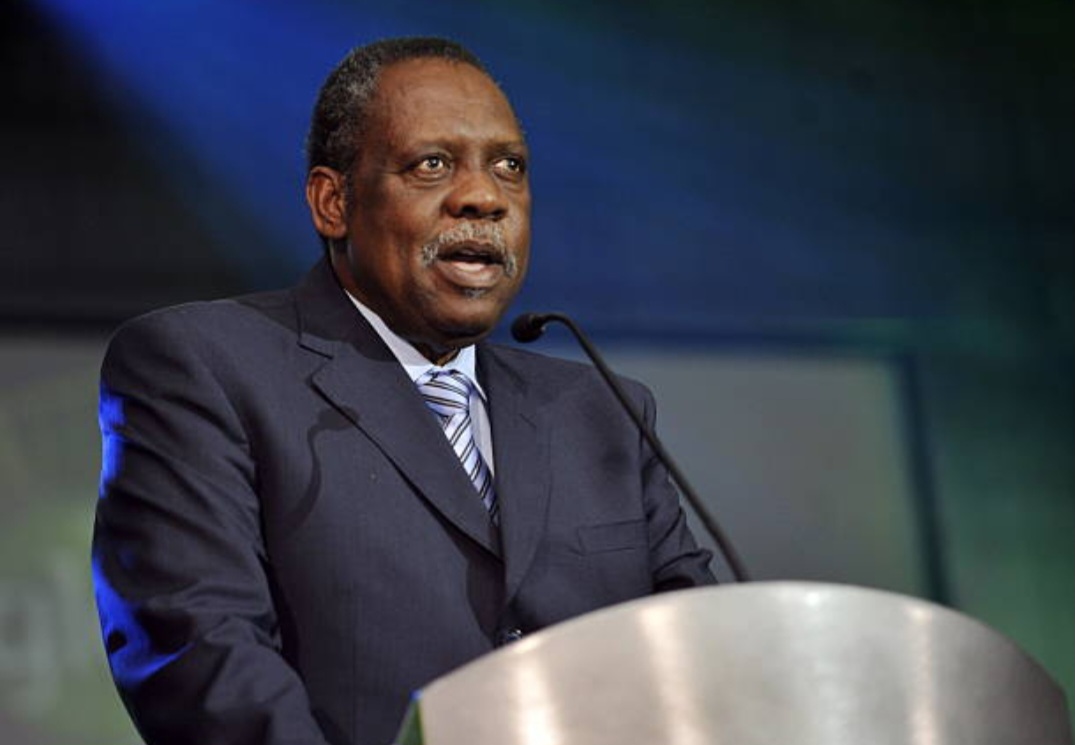 Issa Hayatou, Ancien President De La Caf Est Décédé