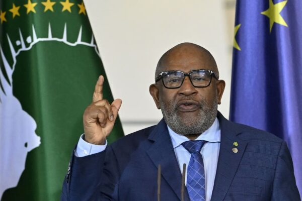 Comores: le président Azali Assoumani blessé lors d'une attaque à l'arme blanche